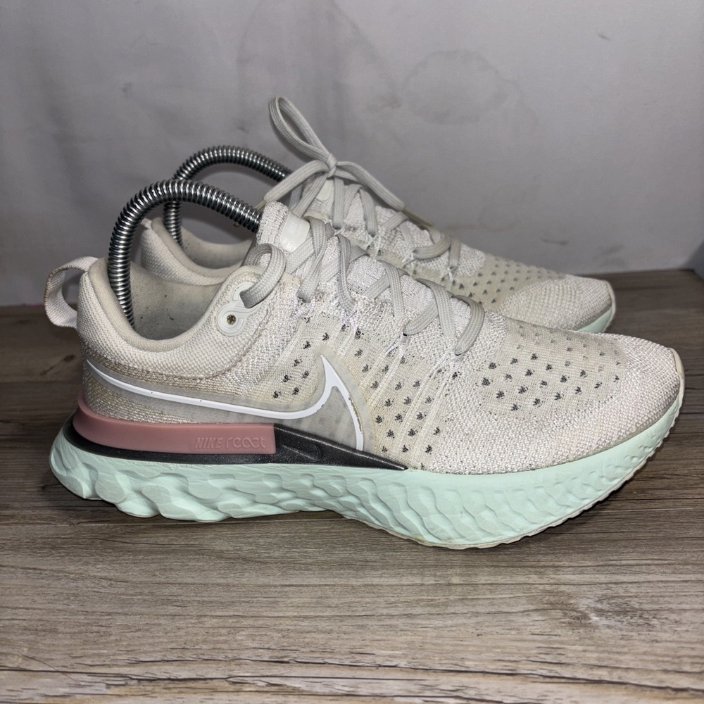 Womens 8 Nike React Infinity Run FK 2 CT2423-007 White Pink Running Shoe Sneaker